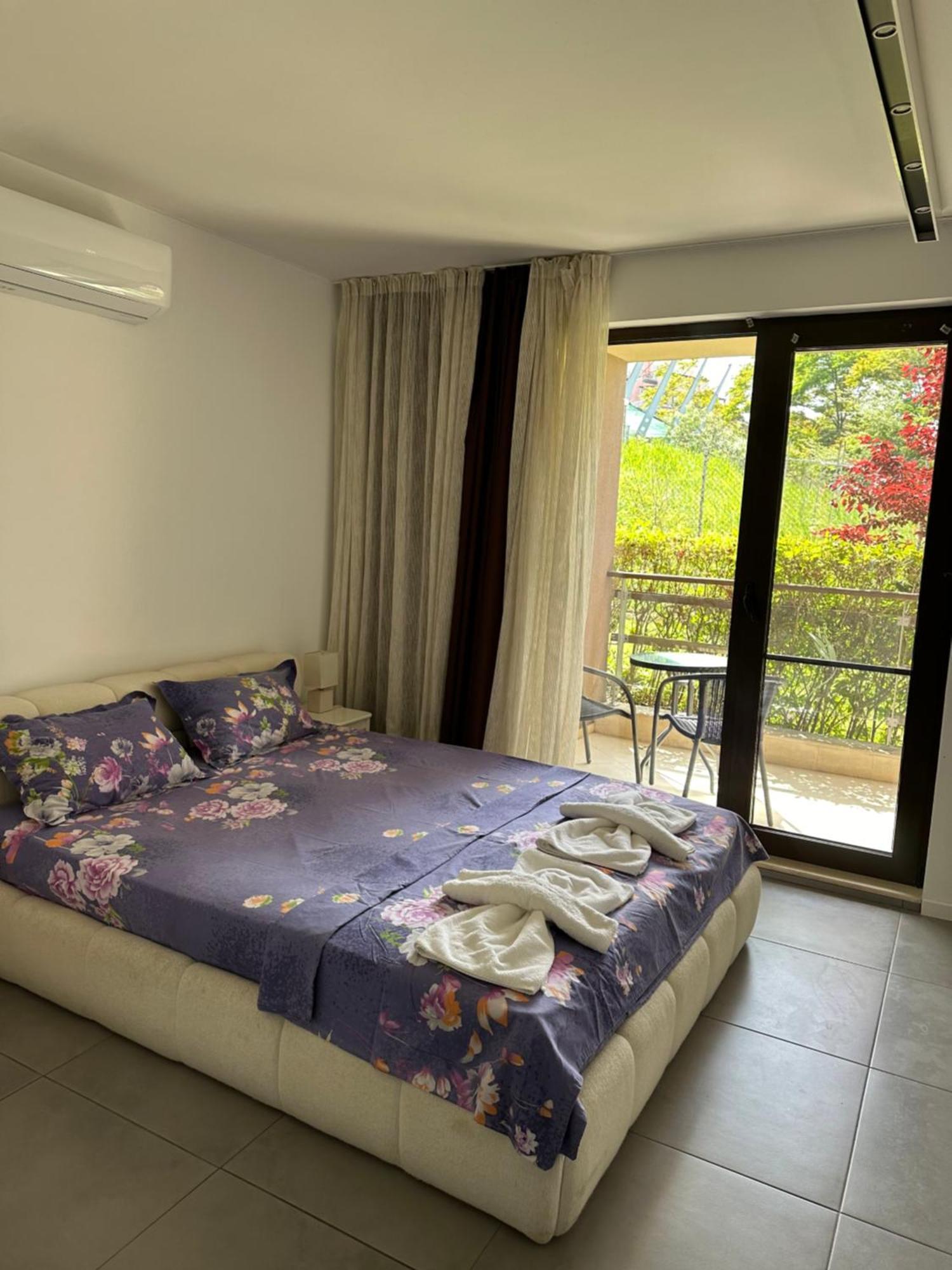 Gitea Sand Lilies Apartments Созополь Экстерьер фото